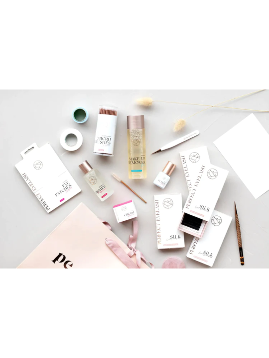 Starterskit Eyelash Extensions One by One Starterskit Eyelash Extensions One by One